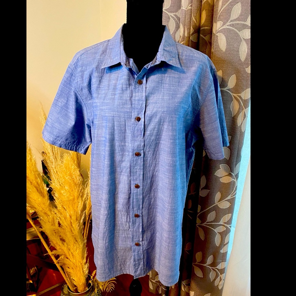 Men’s Levi’s Bottom down shirt
